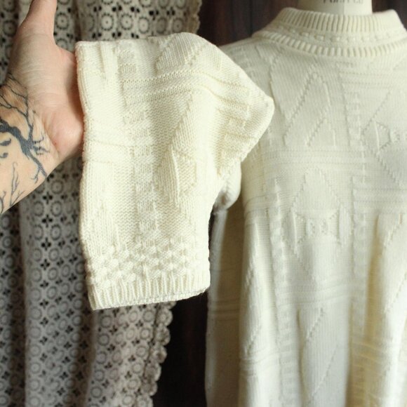 Vintage 1980s 1990s Sweater, Unisex Volup Turning Point White Mock Turtleneck - Picture 4 of 11